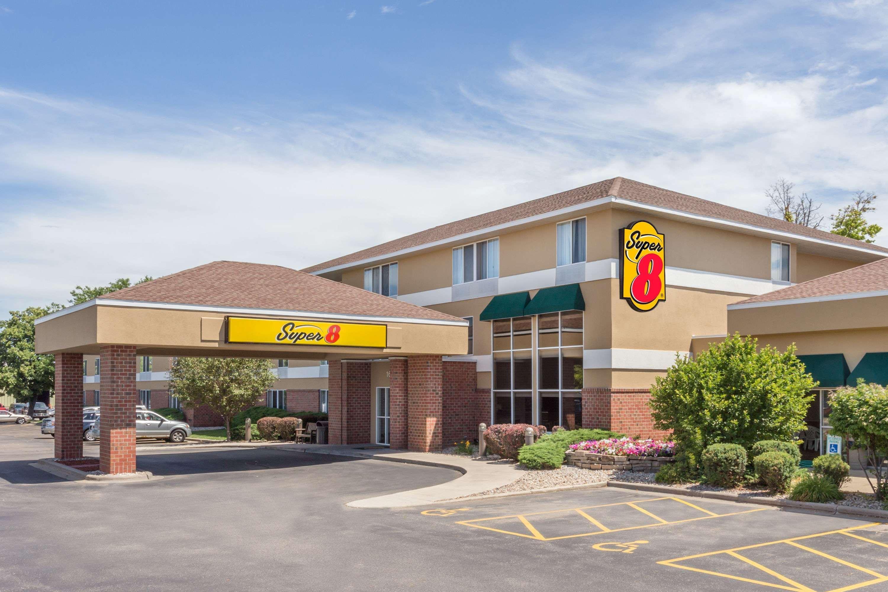 Motel Super 8 By Wyndham Madison South Exteriér fotografie